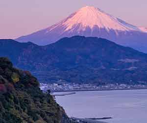 静岡県駿河湾と富士山